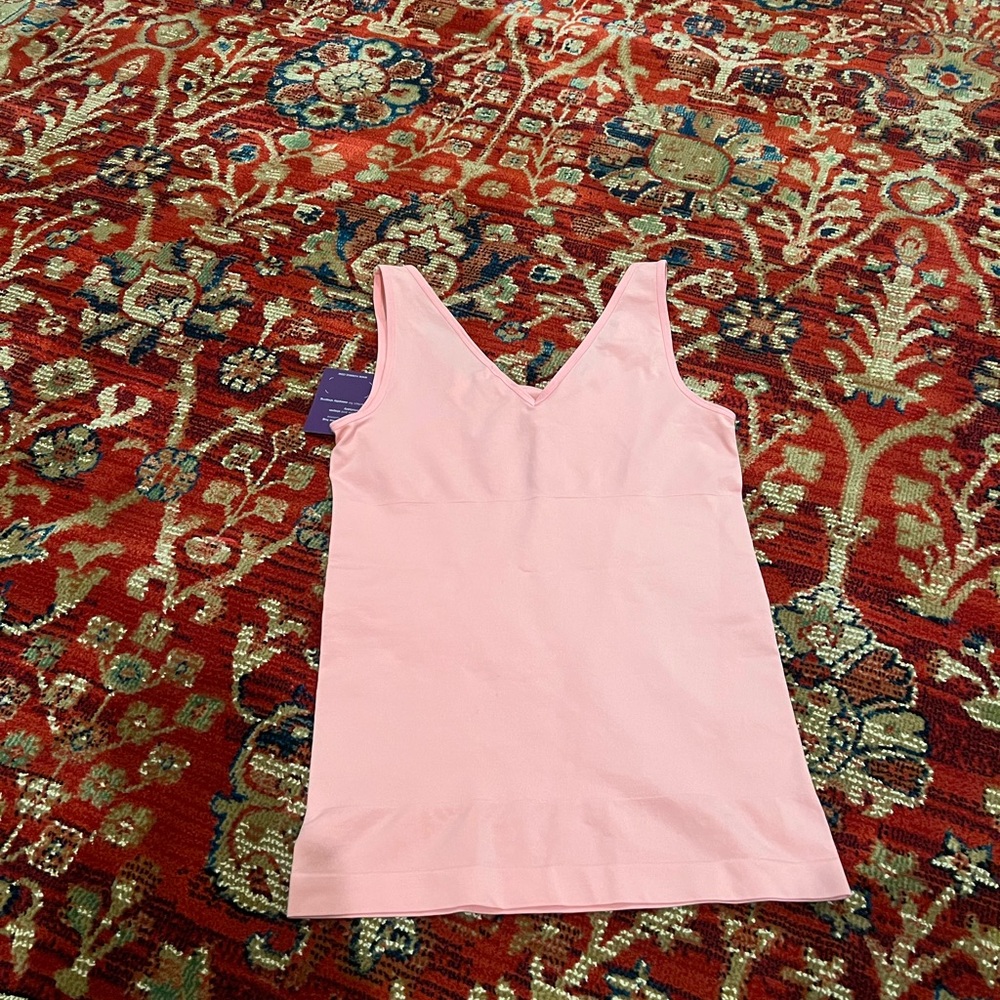 NWT Yummie 2 way Seamless Shaping Tank